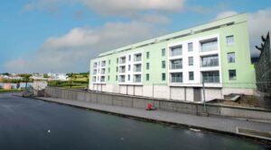 Governo trabalha em soluções inclusivas para reforçar oferta habitacional nos Açores 2 Esclarecimento VFC 22 01 20263